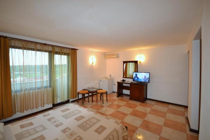 family hotel more