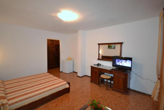 family hotel more