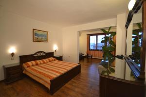 family hotel more