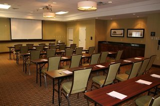 Hampton Inn Crossville,Crossville - Harriman>>Crossville,3 star