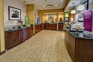 hampton inn crossville
