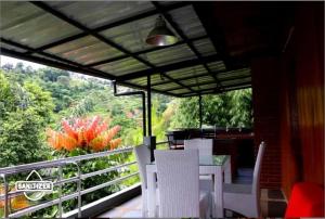 bantal guling villa bandung