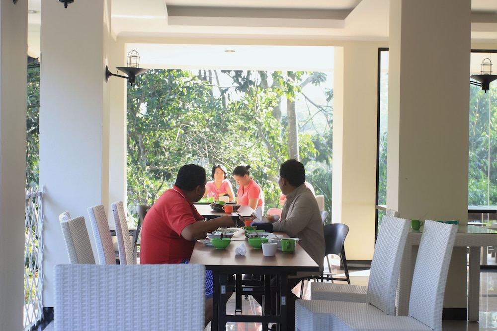bantal guling villa bandung