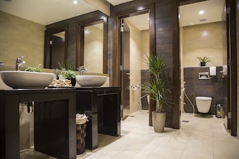 sulaf luxury hotel