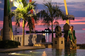 Kelapa Lovina Beach Villas,Buleleng>>Bali,3 star