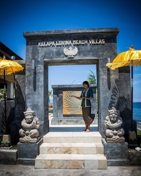 Kelapa Lovina Beach Villas,Buleleng>>Bali,3 star