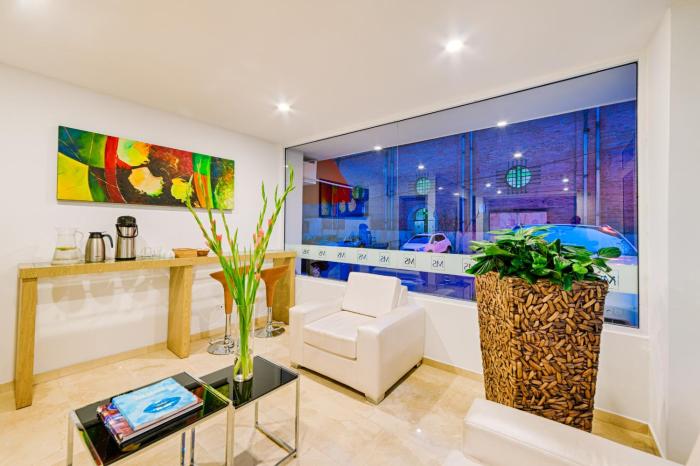 basic hotel centenario by hoteles ms