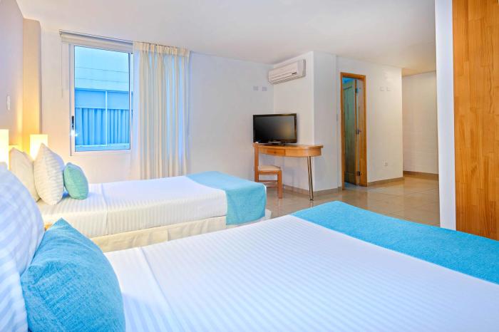 basic hotel centenario by hoteles ms