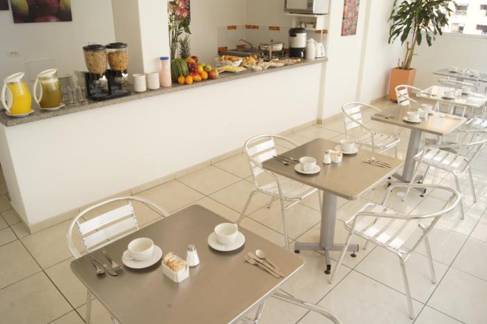 basic hotel centenario by hoteles ms