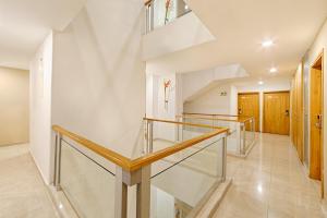 basic hotel centenario by hoteles ms