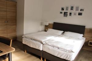 Hotel Zum Baeren,Near Georg Breuer Winery,4 star