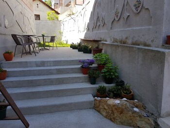 dukes corner guest house