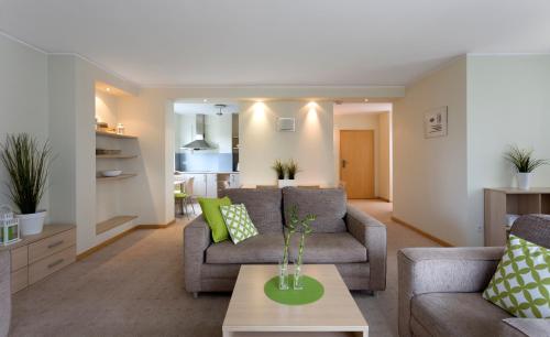 Media Park,Praga Poludnie>>Oltarzew,4 star