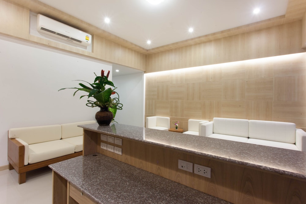 chalong princess pool villa resort