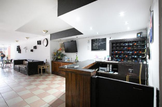 zona dorada inn