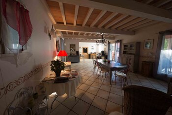 La Bastide Des Pins,Remoulins>>Castillon-Du-Gard,4 star