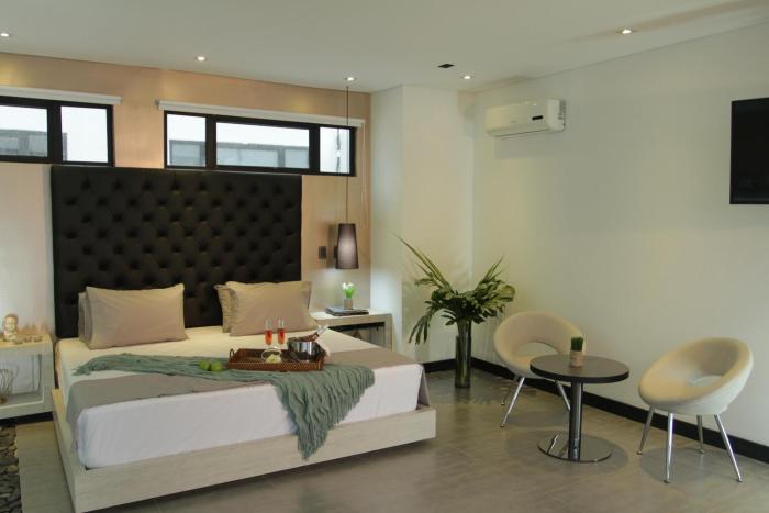 hotel 47 medellin street