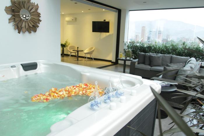 hotel 47 medellin street