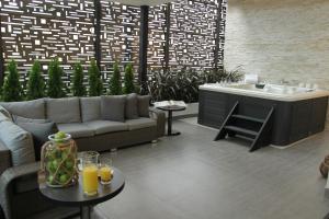 hotel 47 medellin street