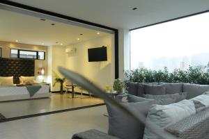 hotel 47 medellin street