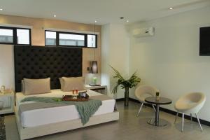 hotel 47 medellin street