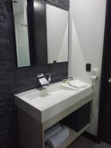 hotel 47 medellin street