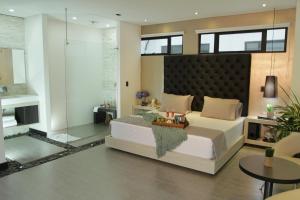 hotel 47 medellin street