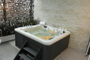 hotel 47 medellin street