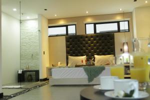 hotel 47 medellin street