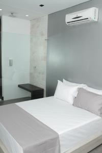 hotel 47 medellin street