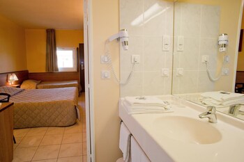 ace hotel travel athee sur cher