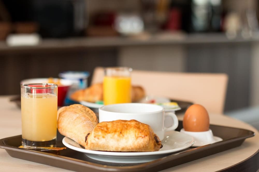 ace hotel travel athee sur cher