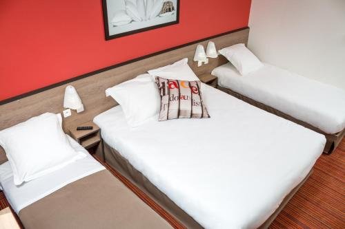ace hotel travel athee sur cher