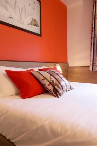 ace hotel travel athee sur cher