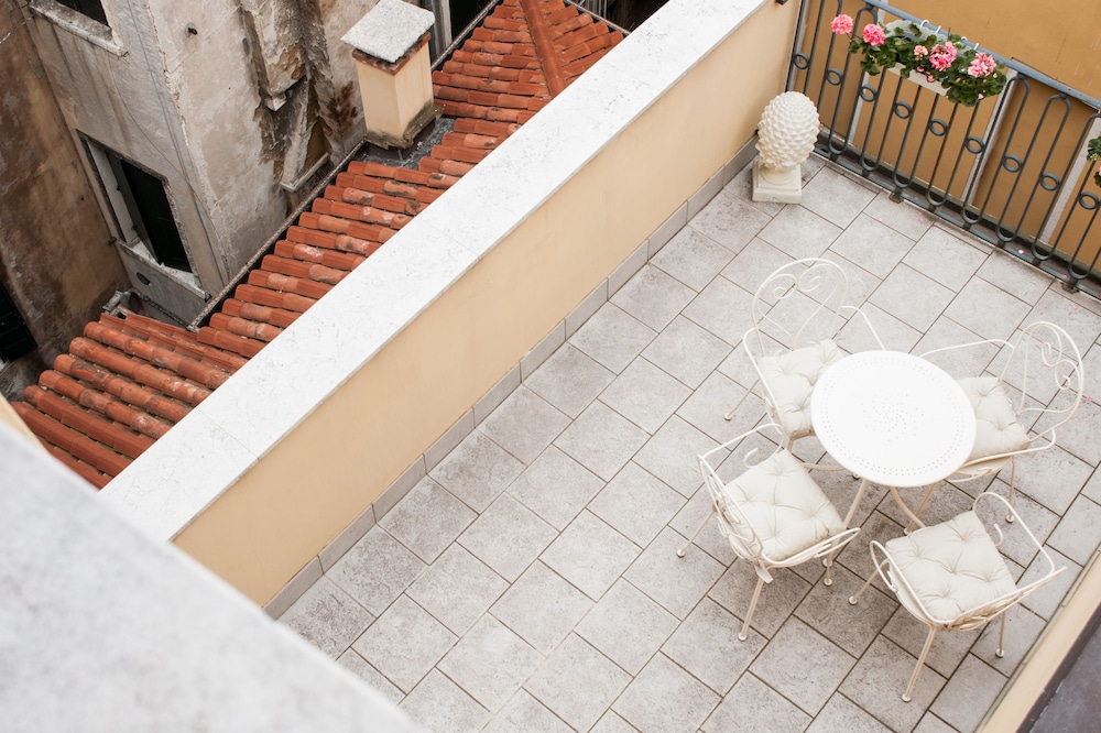 san teodoro palace luxury apartments