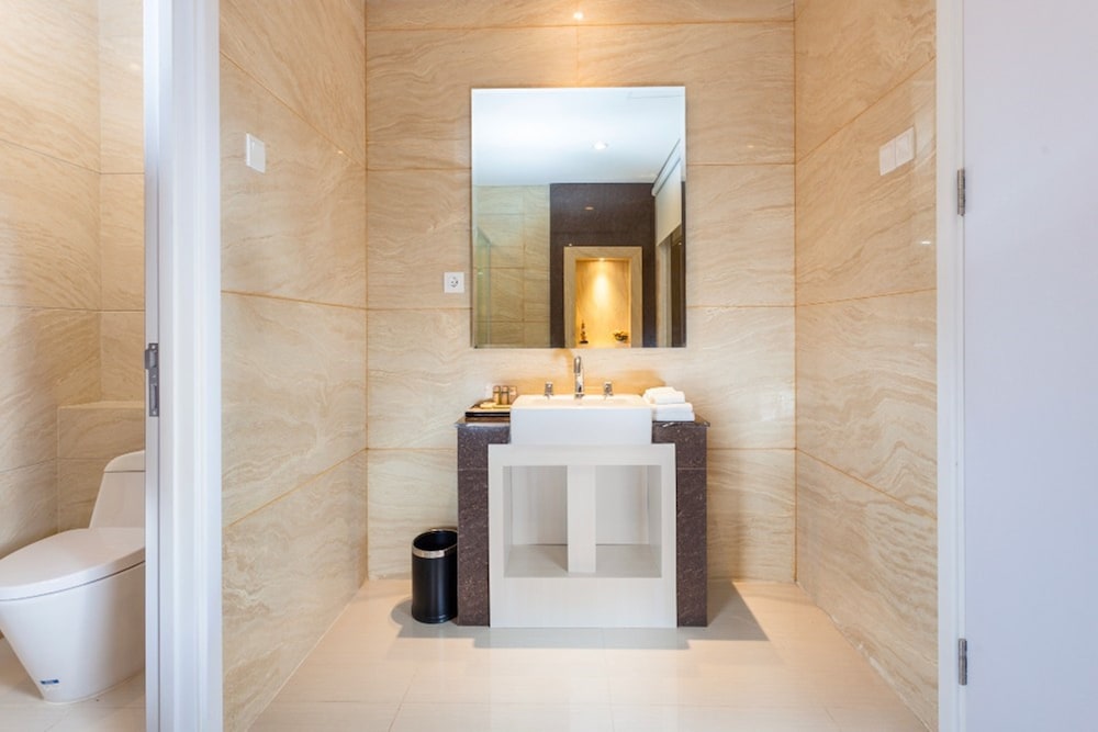 le eminence hotel convention and resort ciloto puncak