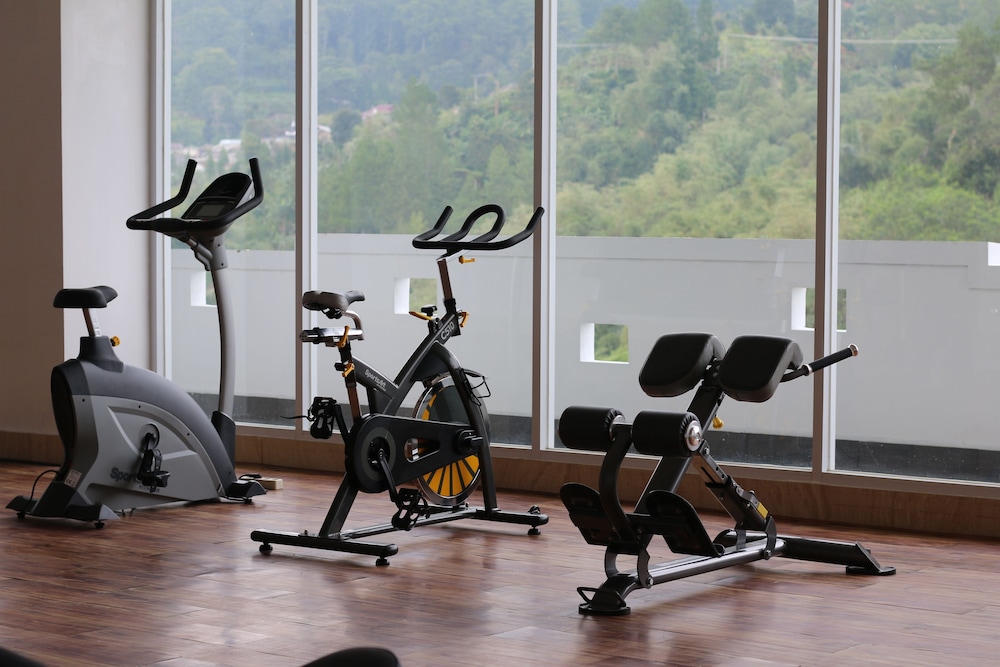 le eminence hotel convention and resort ciloto puncak