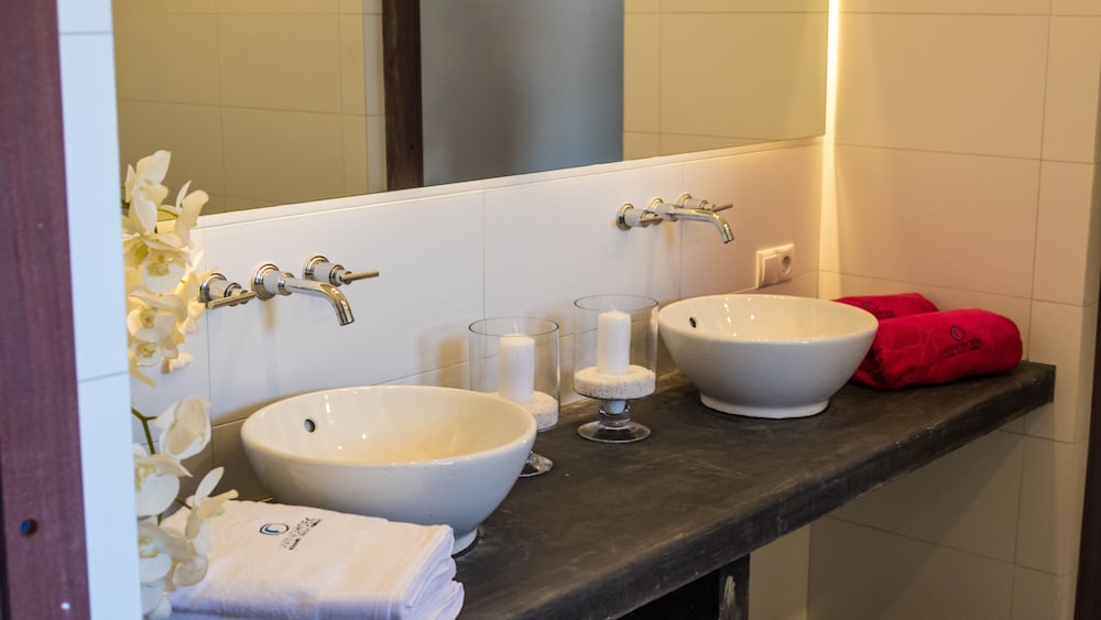 windhoek resort bonaire