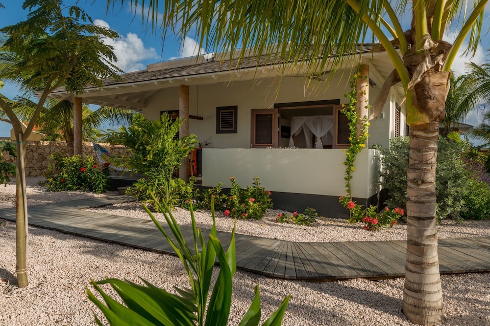 windhoek resort bonaire