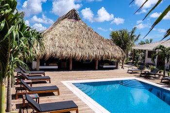 windhoek resort bonaire