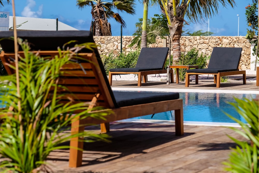 windhoek resort bonaire