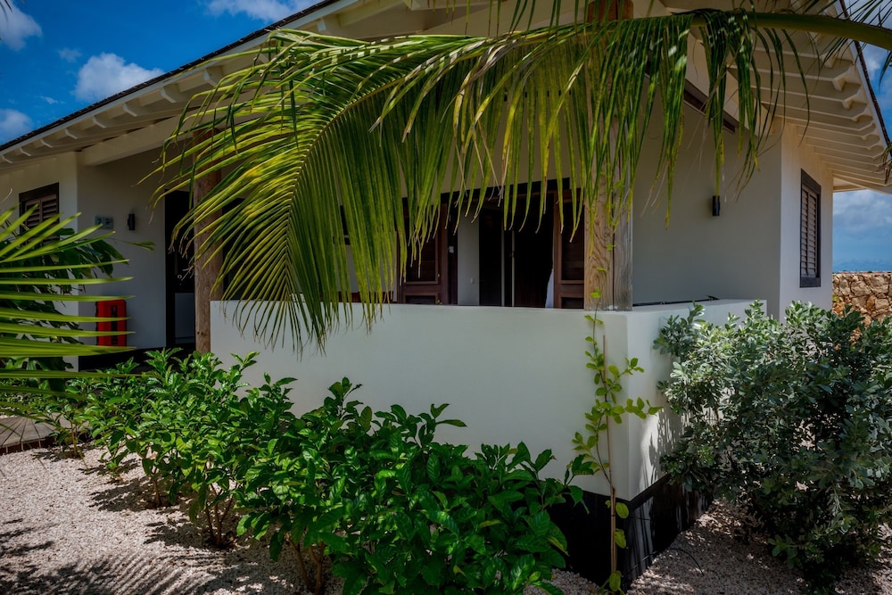 windhoek resort bonaire