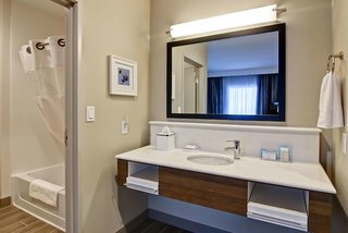 hampton inn and suites by hilton grande prairie
