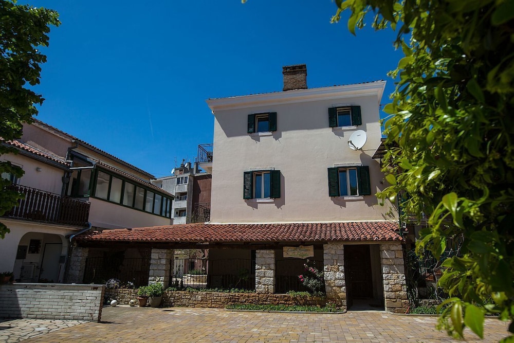 apartments casa saina
