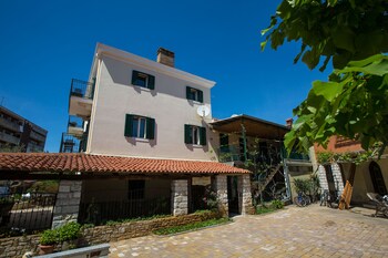 apartments casa saina