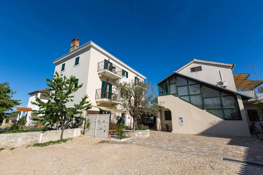 apartments casa saina