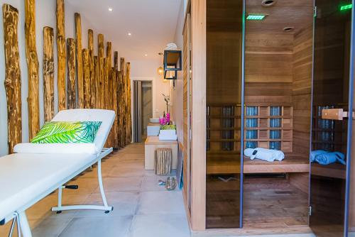 sunshine boutique hotel