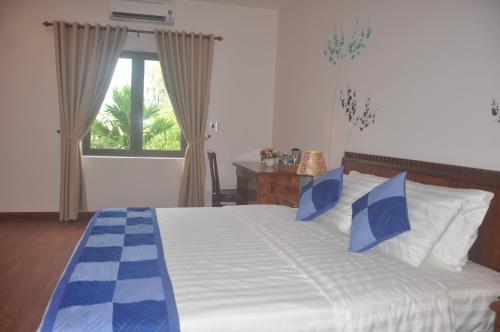 tra que riverside homestay