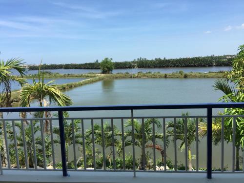 tra que riverside homestay