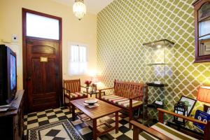 malaga lodge guesthouse